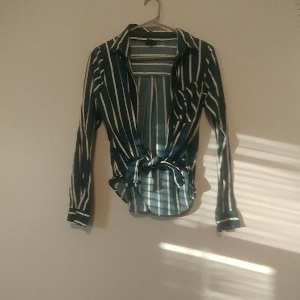Long sleeve tied button up